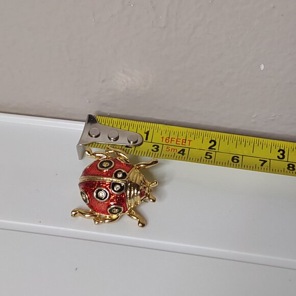 Red And Gold Tone Ladybug Brooch - Picture 7 of 9